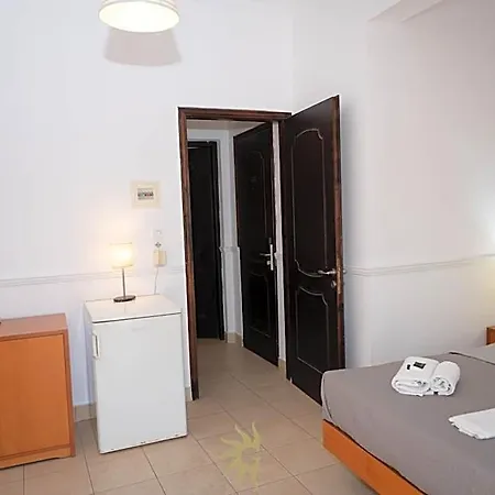 Galini Otel Pefki (Evia)